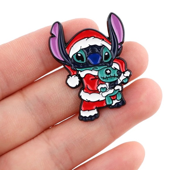 Set of 2 Stitch Enamel Pins Disney Lilo & Stitch Fan Collectible Backpack Badges - Picture 9 of 16